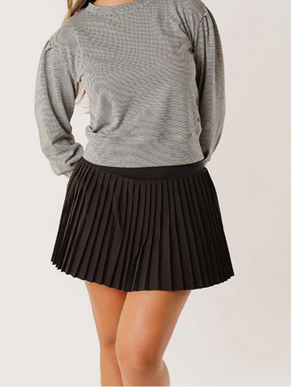 Albion Pleated Skirt- Black
